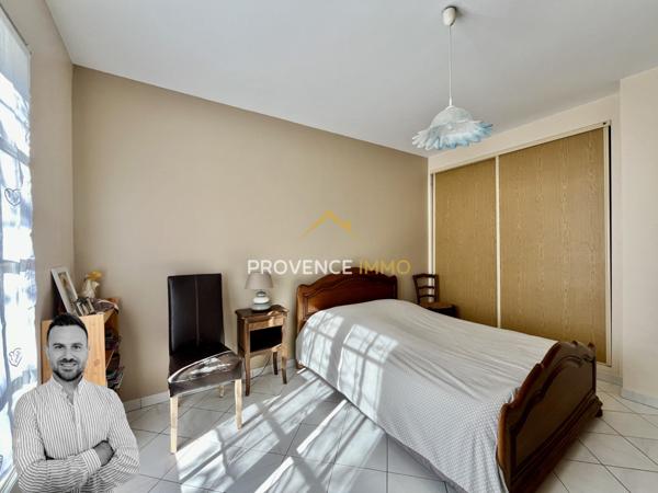 Eyguières (13430) Villa 150m² - Plain pied - 4 chambres - Piscine - Terrain de 5737m²