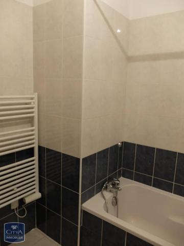 Appartement à louer 2 pièces 48.87m² Saint-Martin-d'Hères (38400)