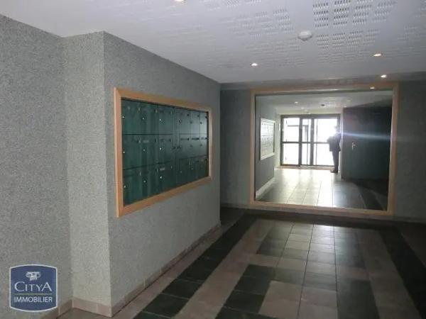 Appartement à louer 2 pièces 48.87m² Saint-Martin-d'Hères (38400)