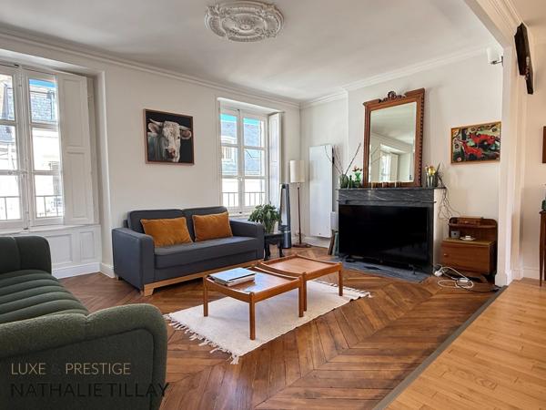 Appartement  à vendre 126 m², en hotel particulier  ORLEANS Bretonnerie , garage dans la cour interieure
