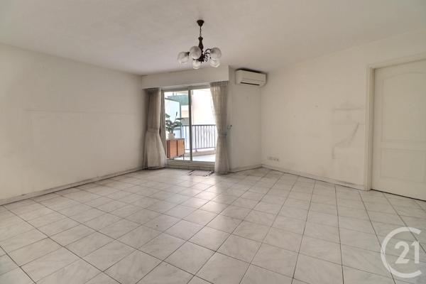 Appartement T3 à vendre  3 pièces - 71,85 m2 ST RAPHAEL - 83