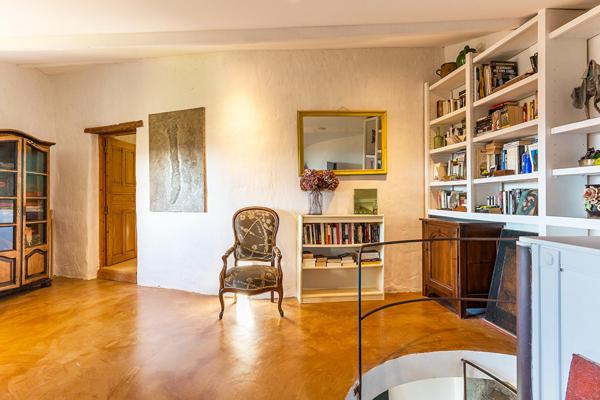Maison d’artiste et esprit atelier en Drôme provençale