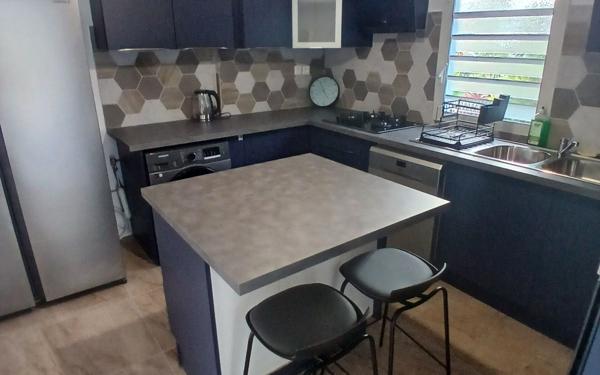 Maison à louer    4 pièces •  Rivière-Pilote