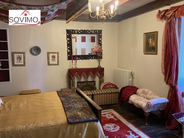 MAISON DE VILLAGE, 5 CHAMBRES, GRANGE ET JARDIN ATTENANTS