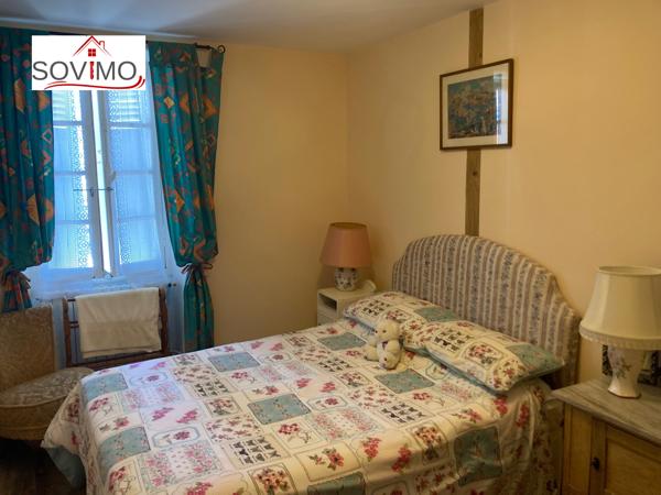 MAISON DE VILLAGE, 5 CHAMBRES, GRANGE ET JARDIN ATTENANTS