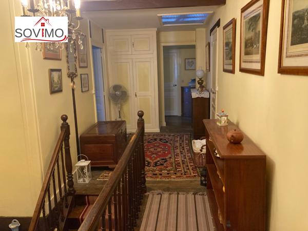MAISON DE VILLAGE, 5 CHAMBRES, GRANGE ET JARDIN ATTENANTS