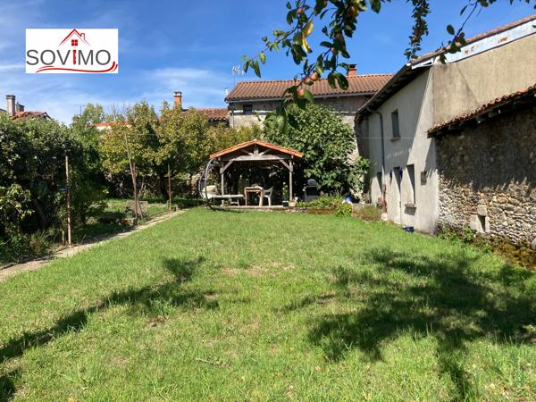 MAISON DE VILLAGE, 5 CHAMBRES, GRANGE ET JARDIN ATTENANTS