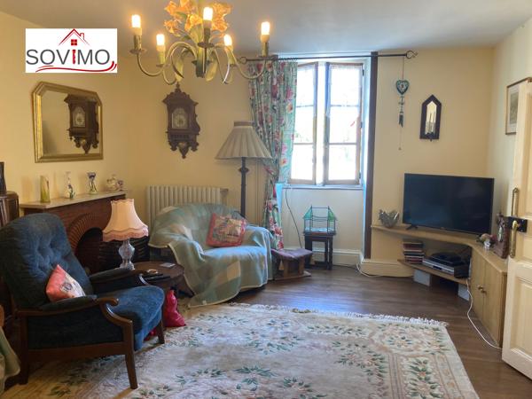 MAISON DE VILLAGE, 5 CHAMBRES, GRANGE ET JARDIN ATTENANTS