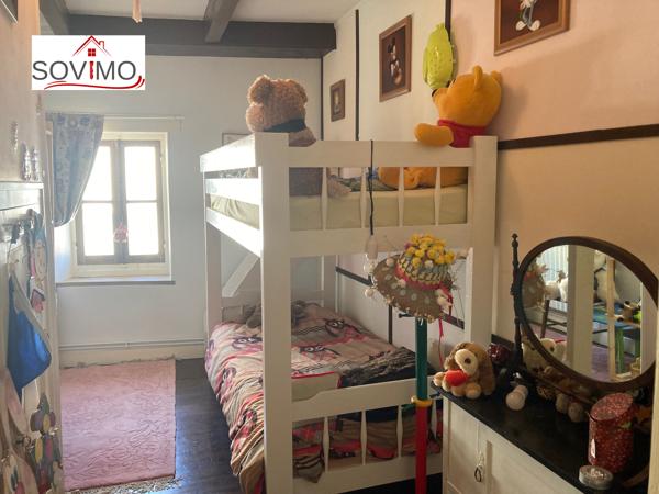 MAISON DE VILLAGE, 5 CHAMBRES, GRANGE ET JARDIN ATTENANTS