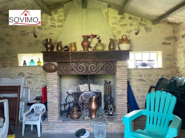 MAISON DE VILLAGE, 5 CHAMBRES, GRANGE ET JARDIN ATTENANTS