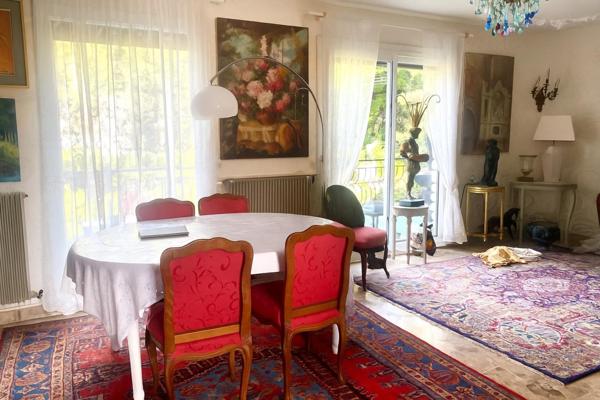 Maison sur sous-sol complet, studio  et garage