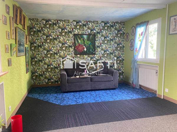 Maison sur sous-sol complet, studio  et garage