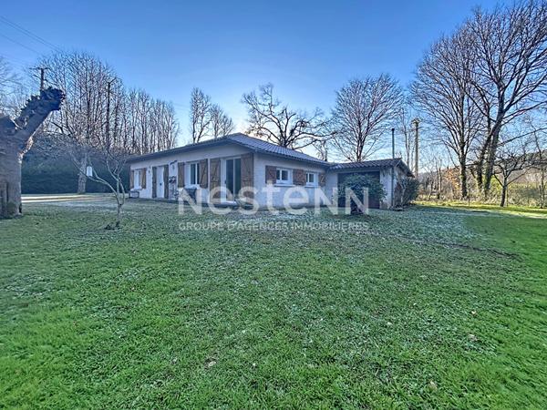 Maison à vendre de plain pied Montvalent - 3 chambres - Garage - Ateliers - Arboré - Jardin 2 000m2 - Maison d'hôte possible