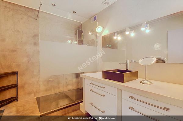 Maison de plain-pied 101 m² avec piscine, garage et terrain de 523 m² à Vitrolles
