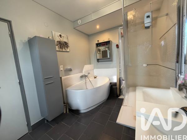 Maison à vendre 5 pièces 143,74 m² Vignacourt