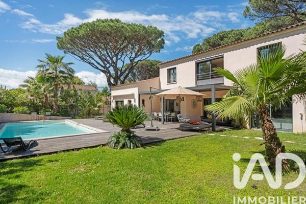 Maison à vendre 5 pièces 188 m² Gassin