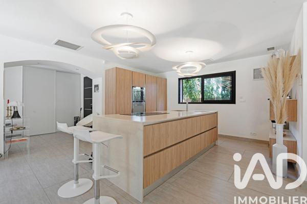 Maison à vendre 5 pièces 188 m² Gassin