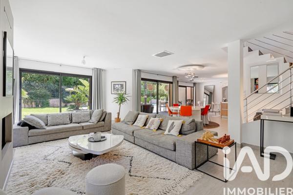 Maison à vendre 5 pièces 188 m² Gassin