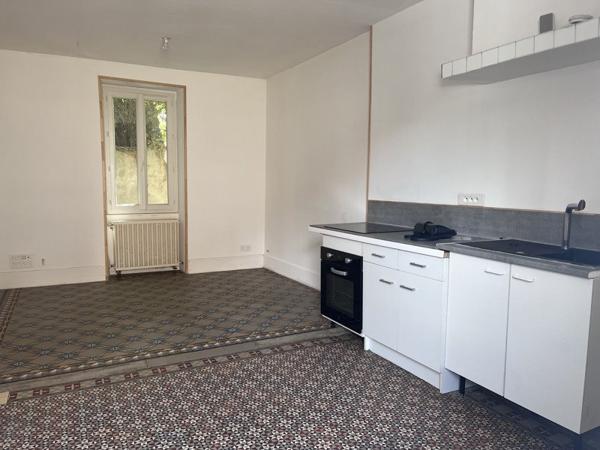 Maison à vendre 66 780 € Domérat 3 p 40 m² DPE D