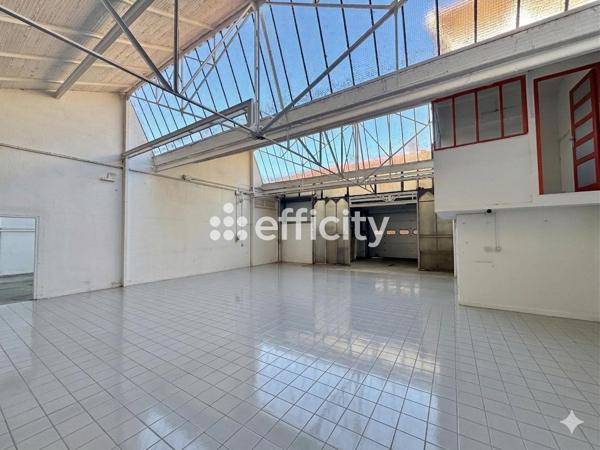 Local Commercial 10 pièces - 1086 m² Exclusivité