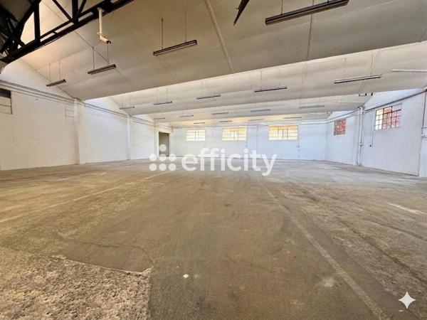 Local Commercial 10 pièces - 1086 m² Exclusivité
