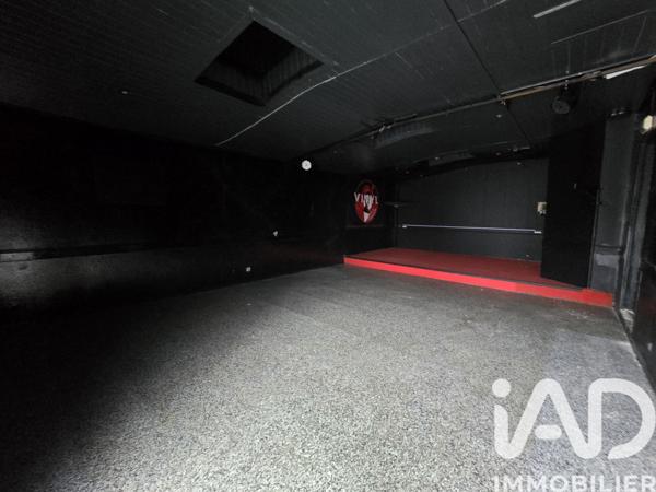 Immeuble à vendre 370 m² Sedan