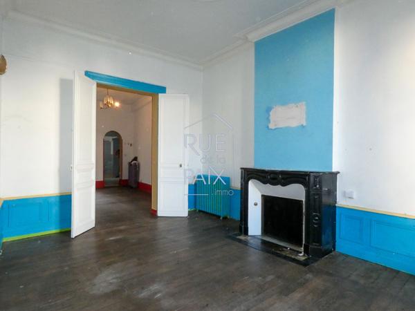 86100 CHATELLERAULT Châtellerault : Maison de ville secteur centre-ville