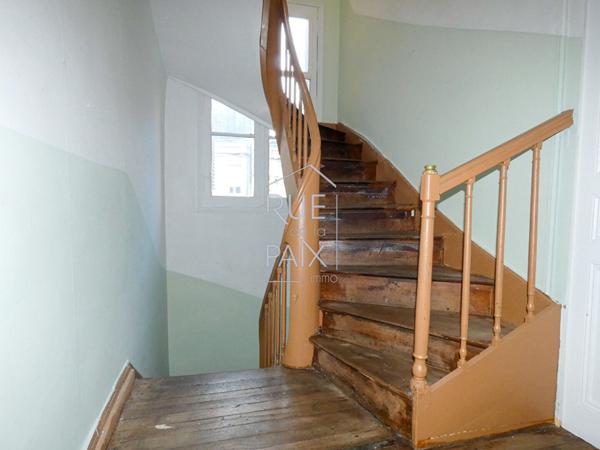 86100 CHATELLERAULT Châtellerault : Maison de ville secteur centre-ville