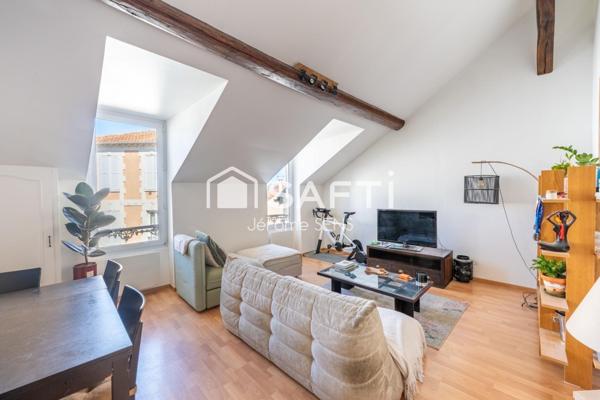 2 pièces rénové avec charme, jardin partagé et cave