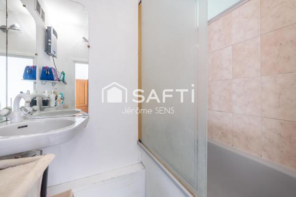 2 pièces rénové avec charme, jardin partagé et cave