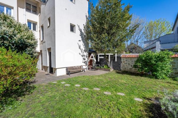 2 pièces rénové avec charme, jardin partagé et cave