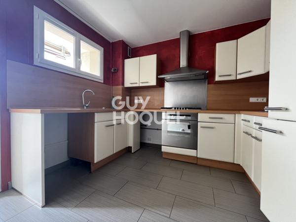 APPARTEMENT À LOUER DE 4 PIÈCES DE 95,36 M²