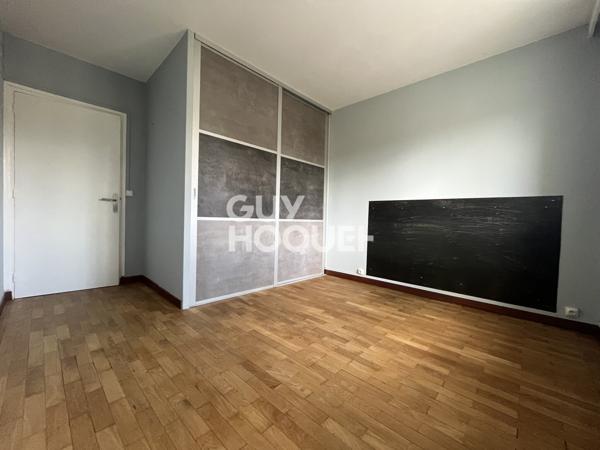 APPARTEMENT À LOUER DE 4 PIÈCES DE 95,36 M²