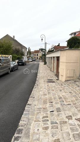 Parking de 110 m²