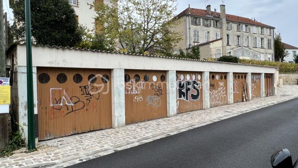 Parking de 110 m²
