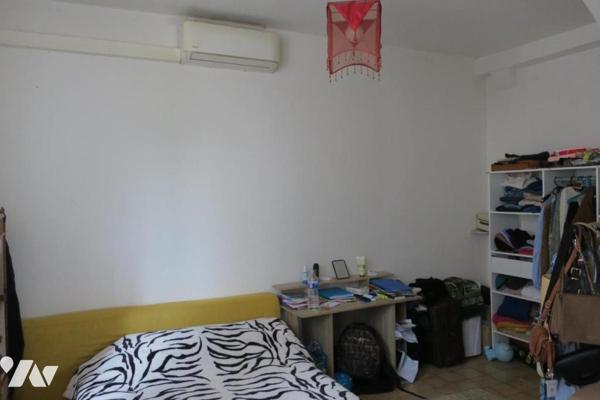 Immeuble de rapport - 6 Appartements - Cour - Parkings - Caves - 444 m² cadastré.