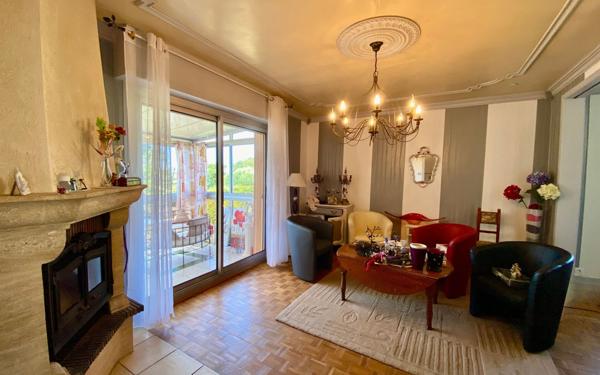 Maison à vendre    5 pièces • 140 m2 Séné