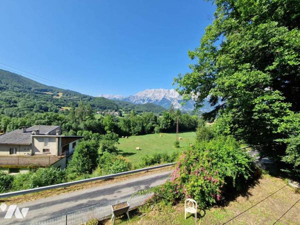 Maison Familiale  - 2  appartements et dépendances