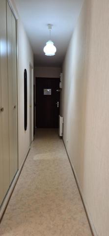 Appartement F1 avec garage, grand balcon exposé sud, potentiel locatif immédiat, rdc.