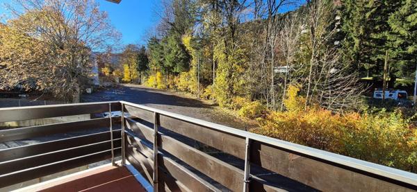 Appartement F1 avec garage, grand balcon exposé sud, potentiel locatif immédiat, rdc.