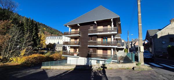 Appartement F1 avec garage, grand balcon exposé sud, potentiel locatif immédiat, rdc.