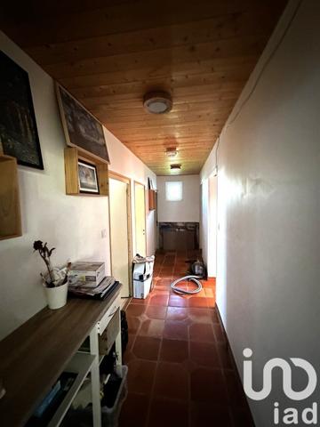 Maison traditionnelle 7 pièces de 188 m² à Chamouillac (17130)