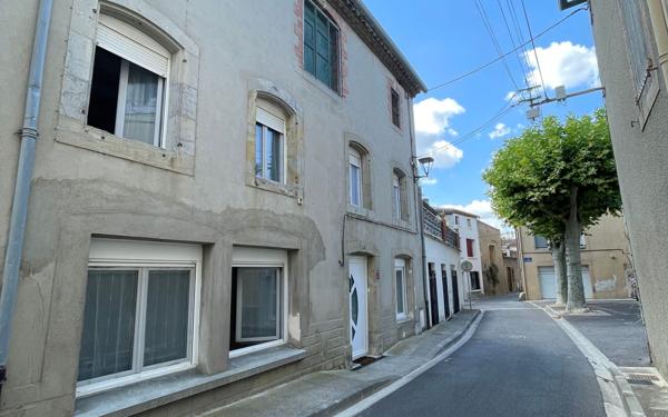 Maison à vendre    5 pièces •  Villemoustaussou