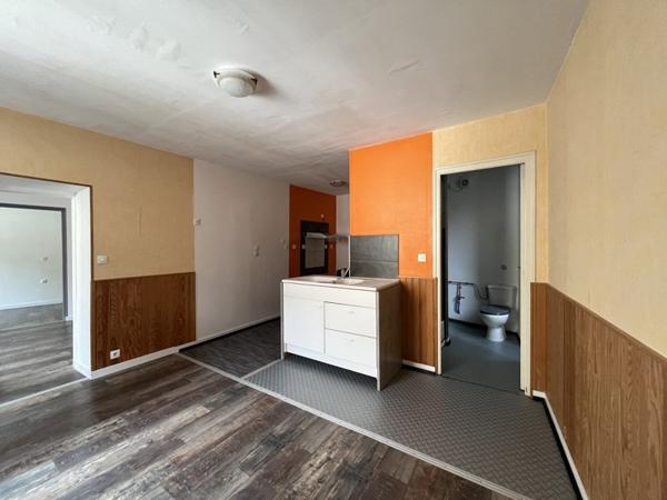 Immeuble à vendre |  Confolens |  135 m²