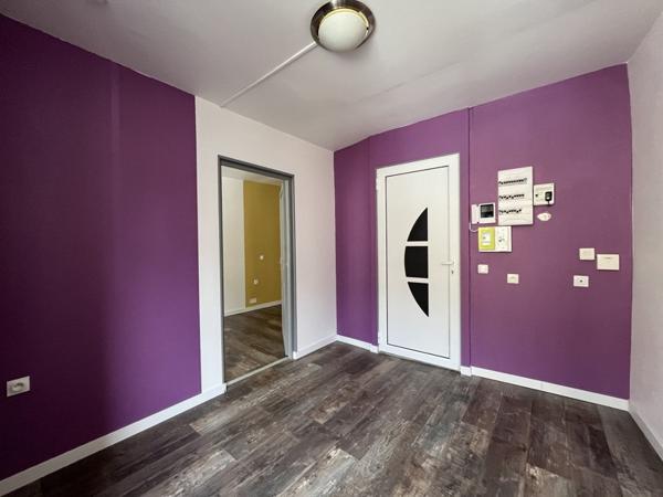 Immeuble à vendre |  Confolens |  135 m²