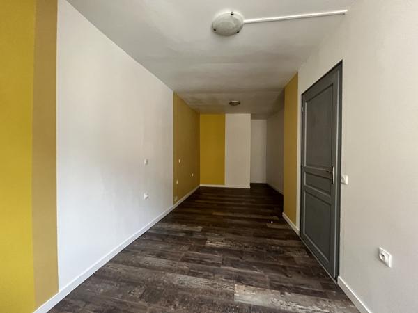 Immeuble à vendre |  Confolens |  135 m²