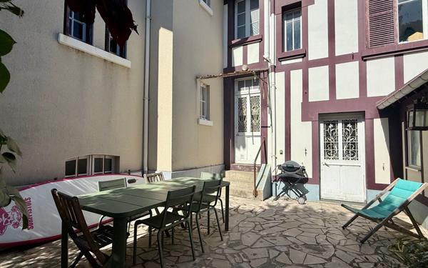 Maison à vendre    7 pièces •  Houlgate