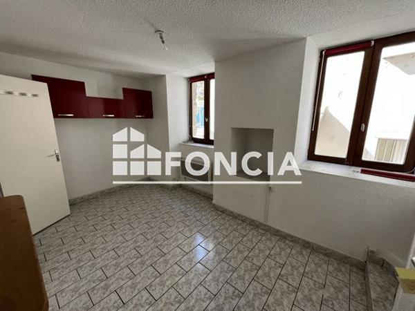 Location Studio 16.3 m² - 22 RUE GOURGOUILLON Tournon Sur Rhone 07300