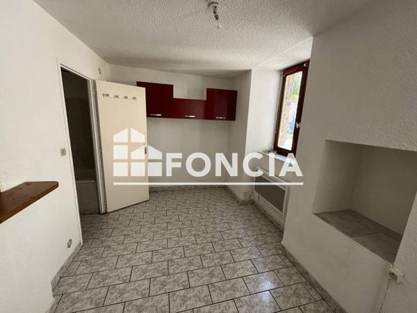 Location Studio 16.3 m² - 22 RUE GOURGOUILLON Tournon Sur Rhone 07300