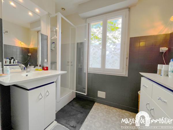 Vente Maison de ville - 6 pièces - 110m² - Jardin et garage - COGNAC